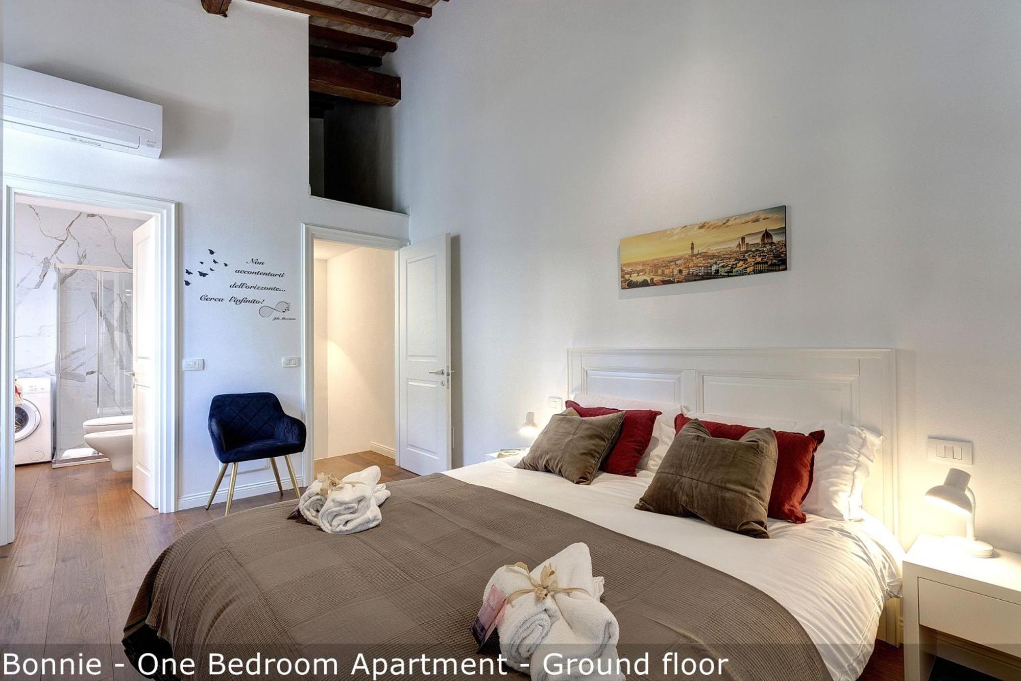 Bonnie - Clyde - Marvin Apartments By Mamo Florencia Exterior foto