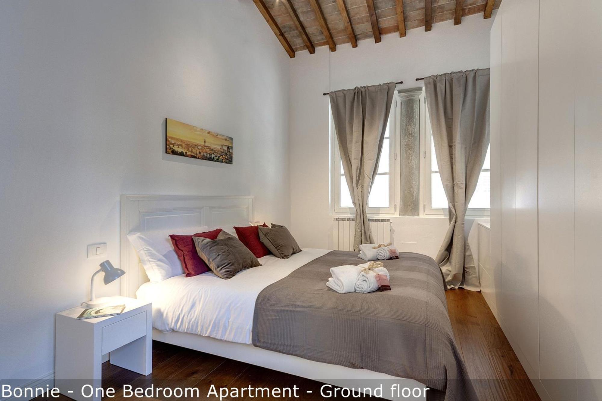 Bonnie - Clyde - Marvin Apartments By Mamo Florencia Exterior foto